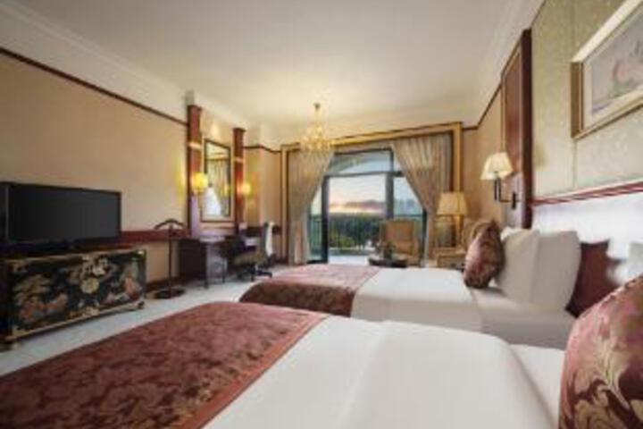 Room 21 of 23