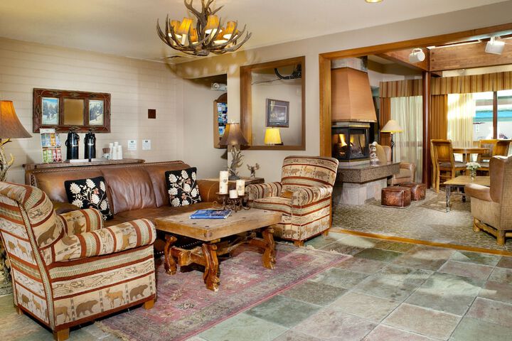 Lobby Photos