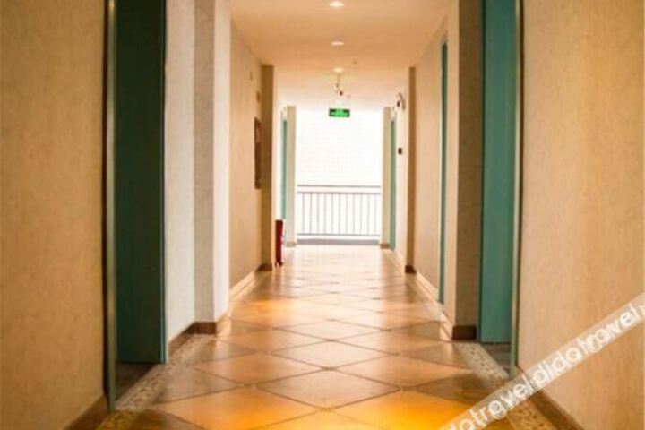 Hotel Interior 22 of 31