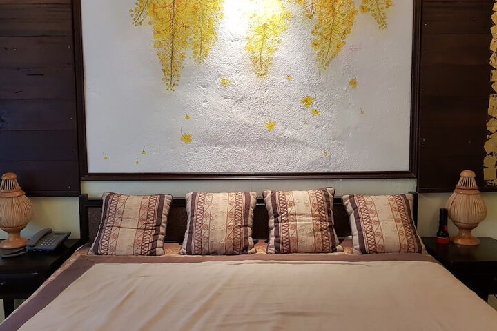 Room 3 of 18