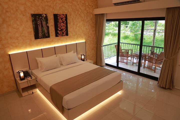 Room 5 of 26