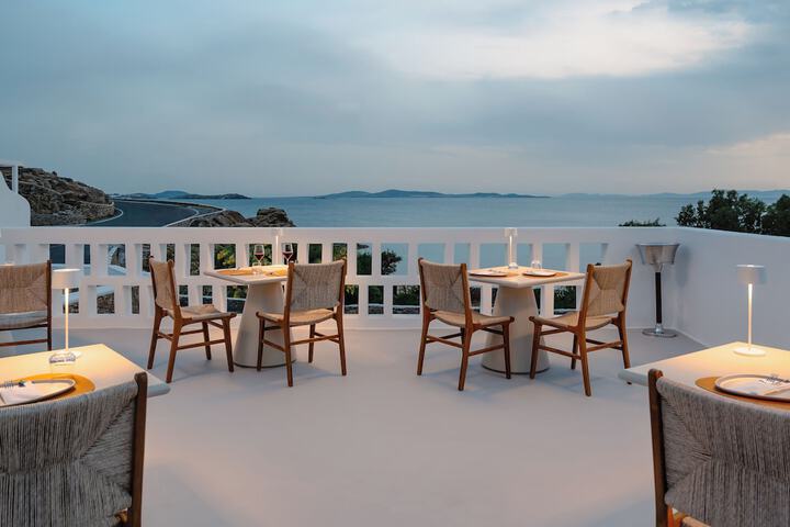 Dining 113 of 142