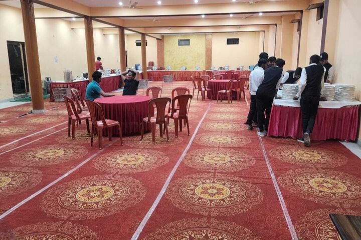 Ballroom/Hall 37 of 77