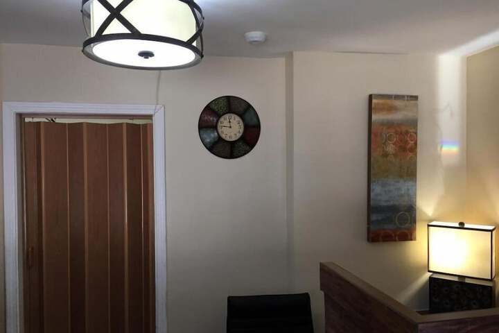 Room 8 of 18