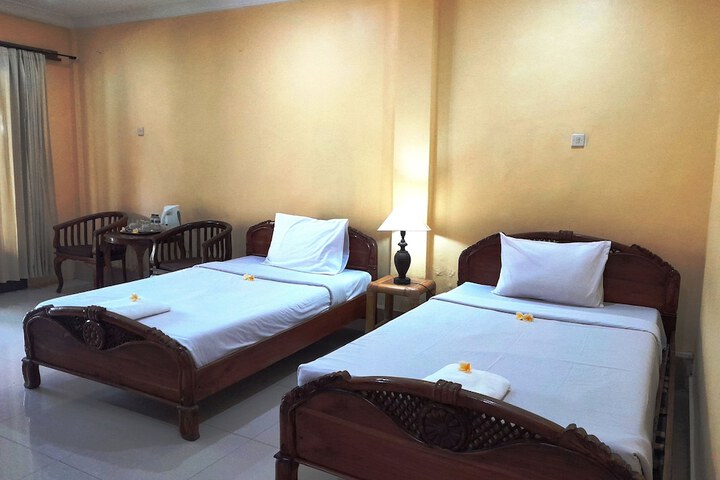 Room 5 of 26