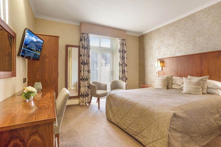 Room 45 of 123