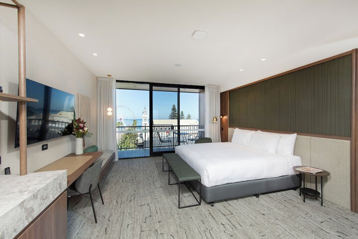 Room 8 of 52
