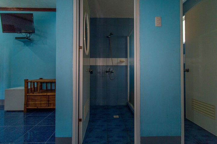 Room 118 of 210