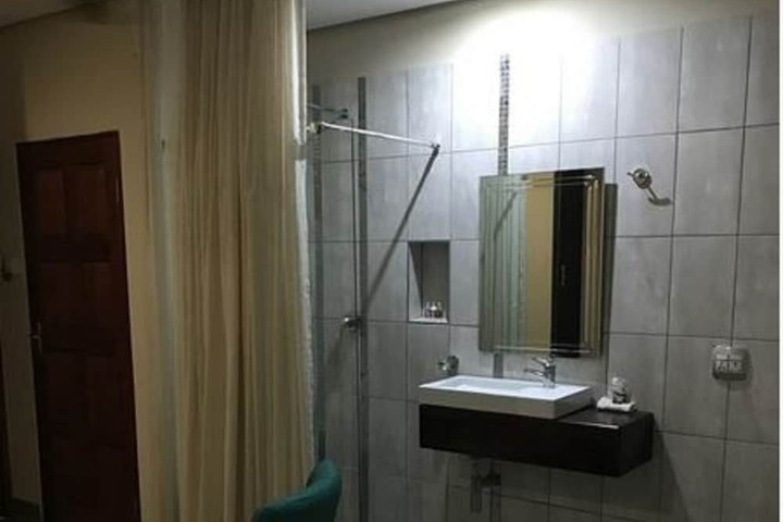 Room 20 of 62