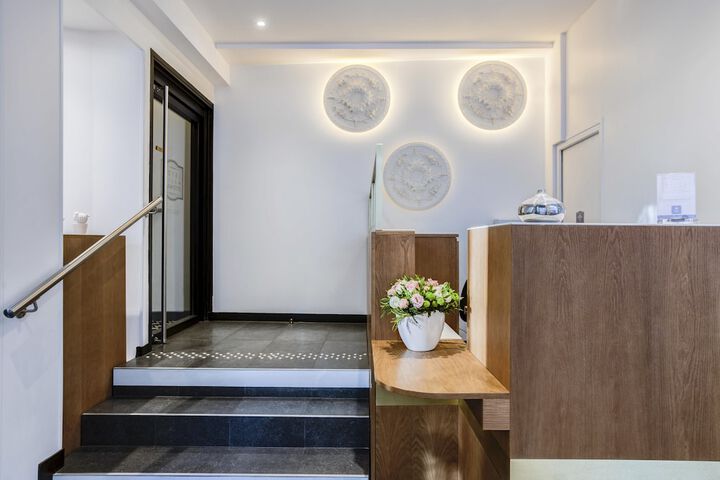 Hotel Lobby