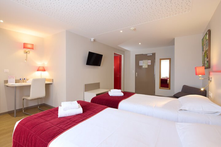 Room 40 of 93