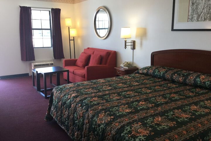 Room 12 of 20