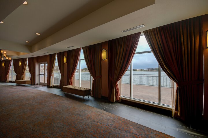 Ballroom/Hall 42 of 56