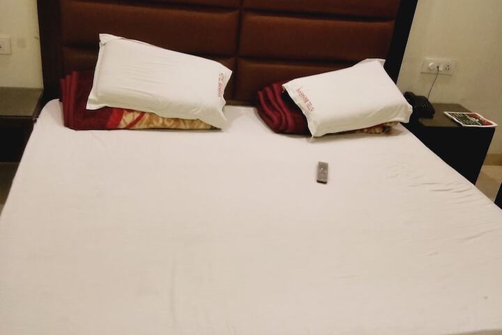 Room 9 of 45