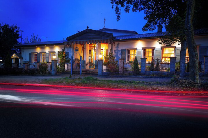 Hotel 70 of 71