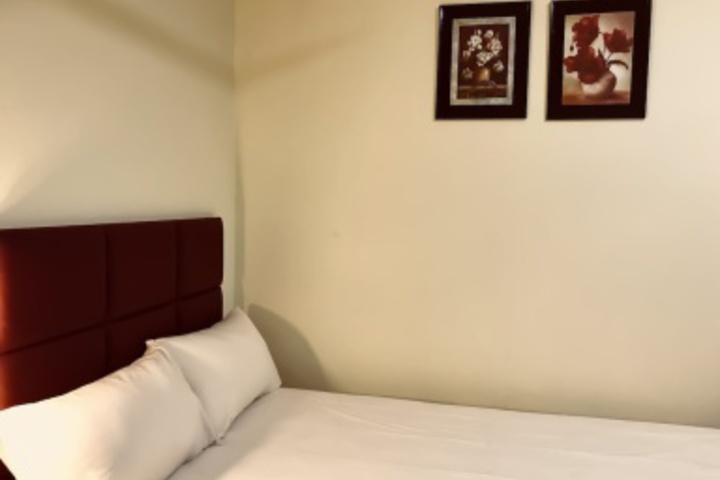 Room 203 of 228