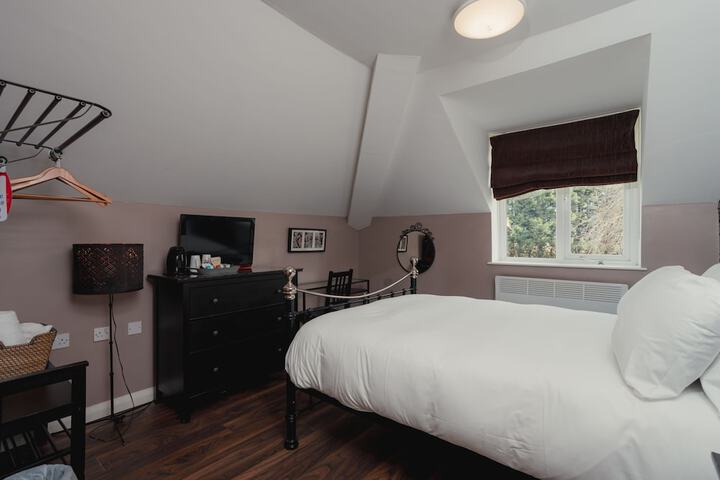 Room 12 of 23