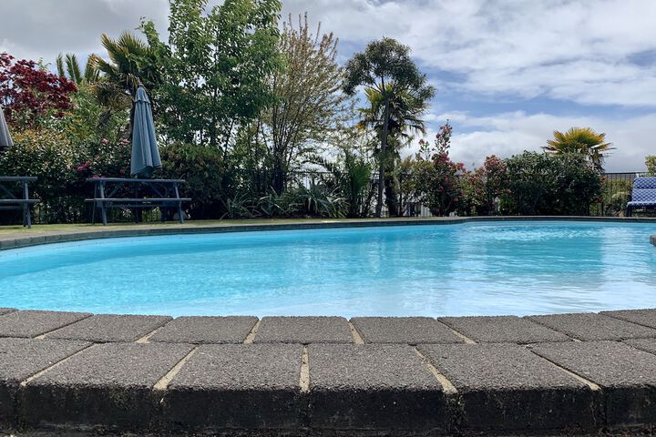 Pool Hotel