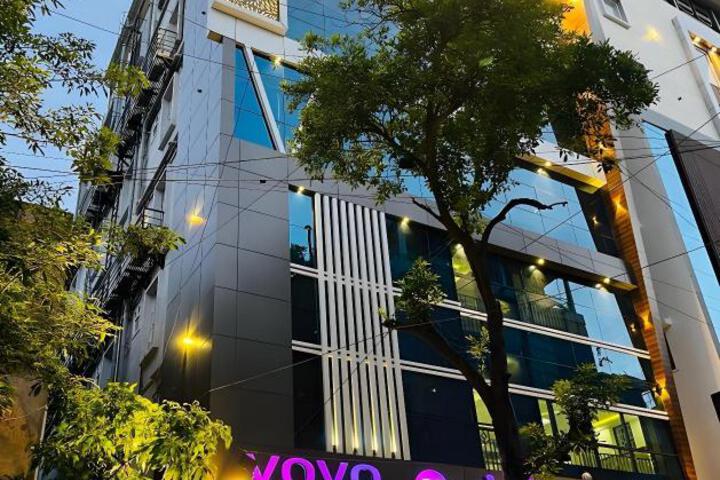 VOVO PREMIER HOTEL