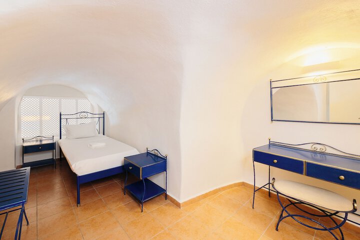 Room 36 of 96