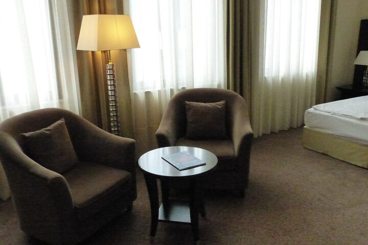 Room 20 of 40