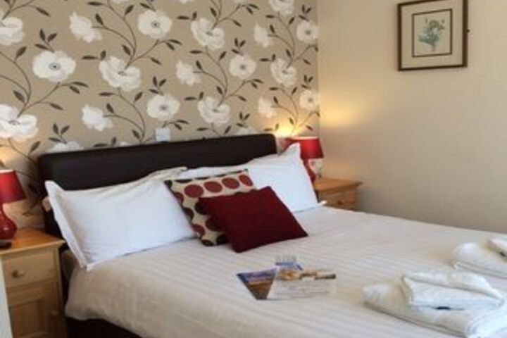 Room 10 of 35