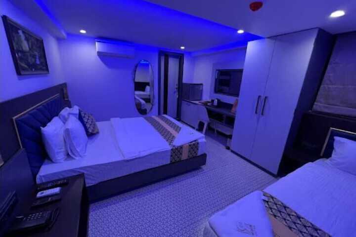 Room 3 of 12