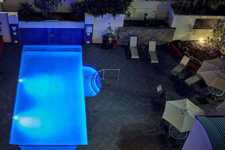 Hotel Pool