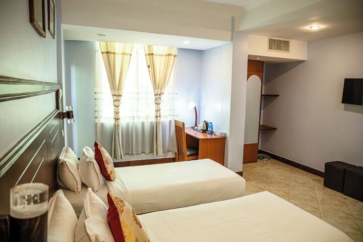 Room 37 of 167