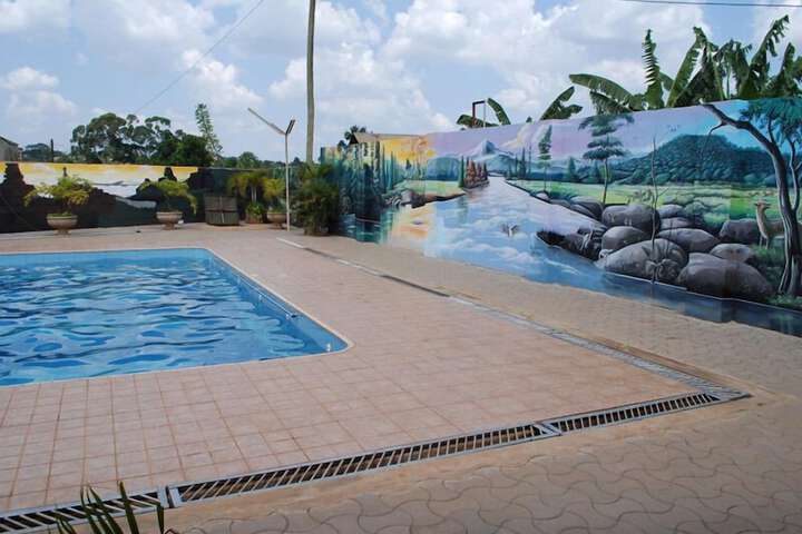 Pool 24 of 55