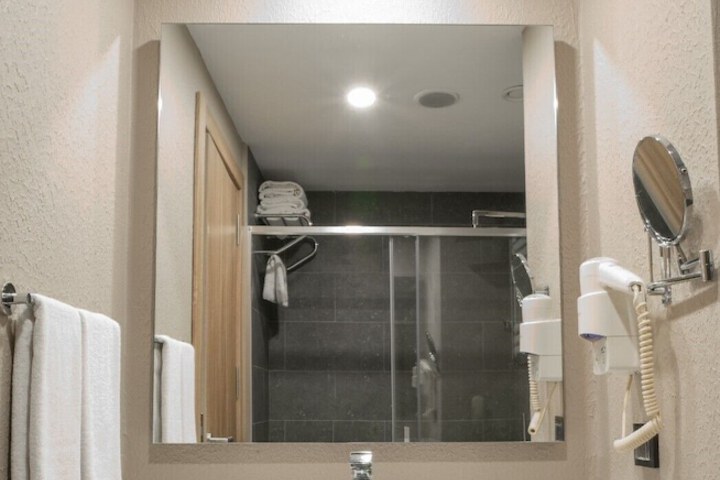 Clean Restrooms