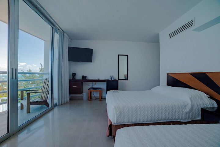 Room 15 of 44