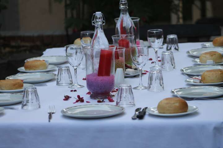 Dining 29 of 33