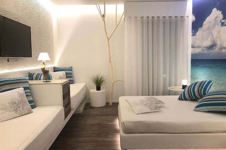 Room 73 of 155