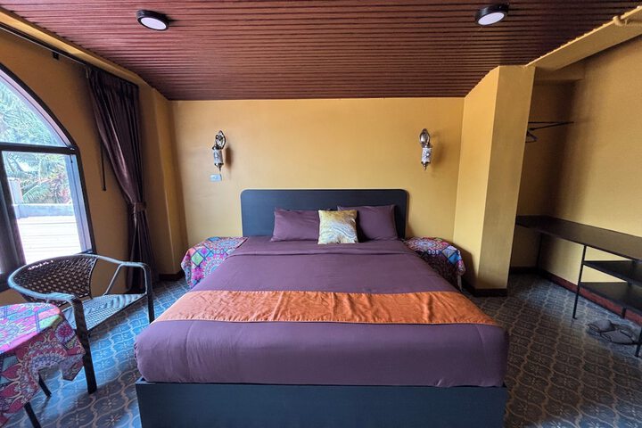 Room 15 of 94
