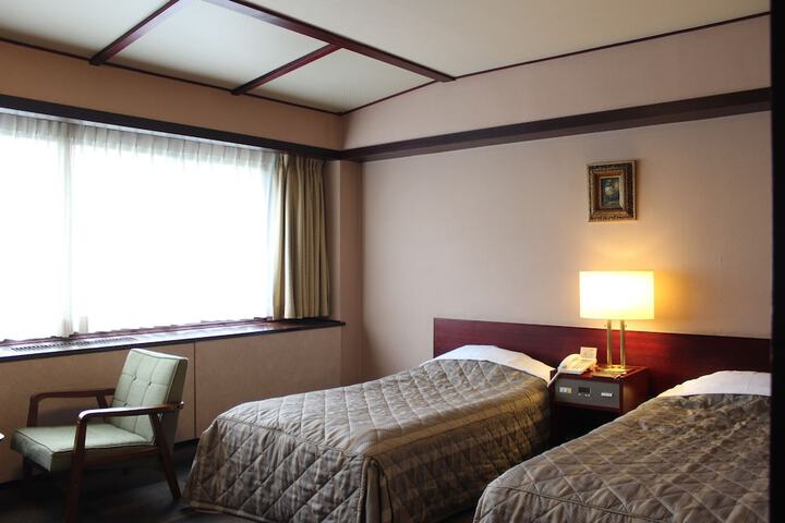 Room 20 of 111