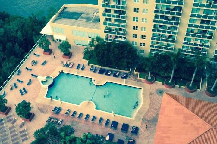 Hotel with Pool