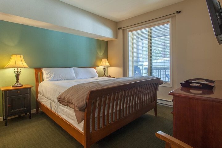Room 6 of 24