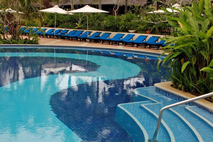 Pool 80 of 137