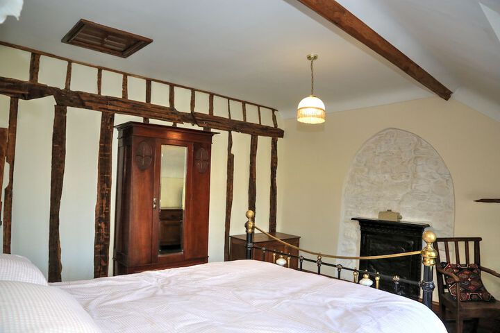 Room 17 of 63