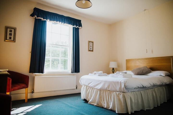 Room 15 of 37