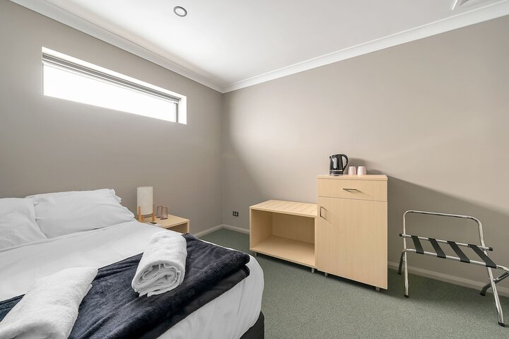 Room 3 of 39
