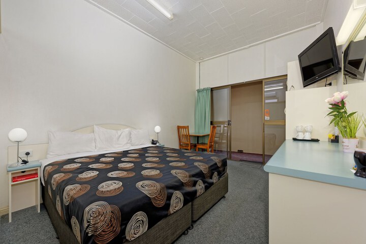 Room 11 of 45