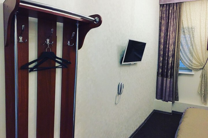 Room 14 of 21