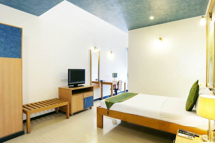Room 10 of 47