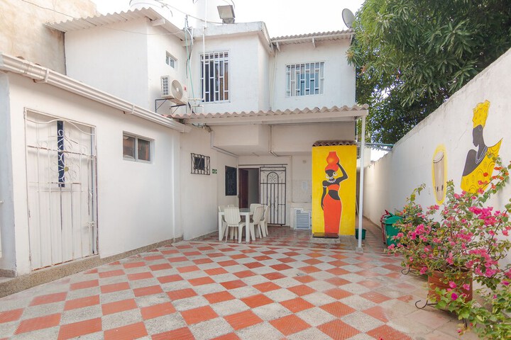 Hotel Exterior 20 of 22