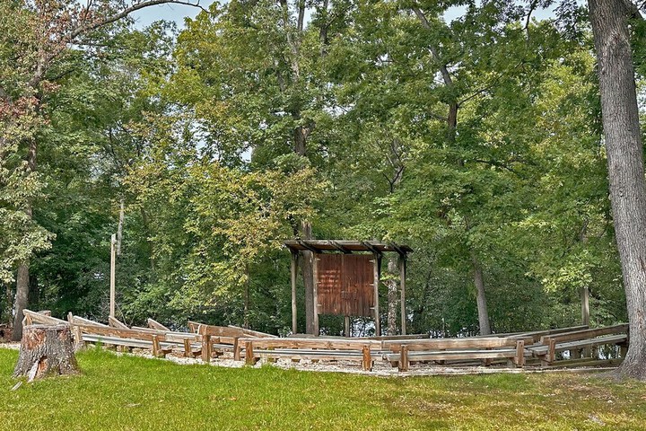 Entertainment 17 of 25