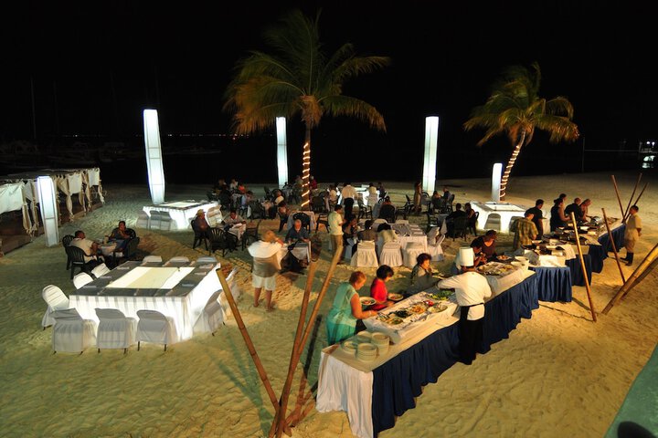 Dining 74 of 98