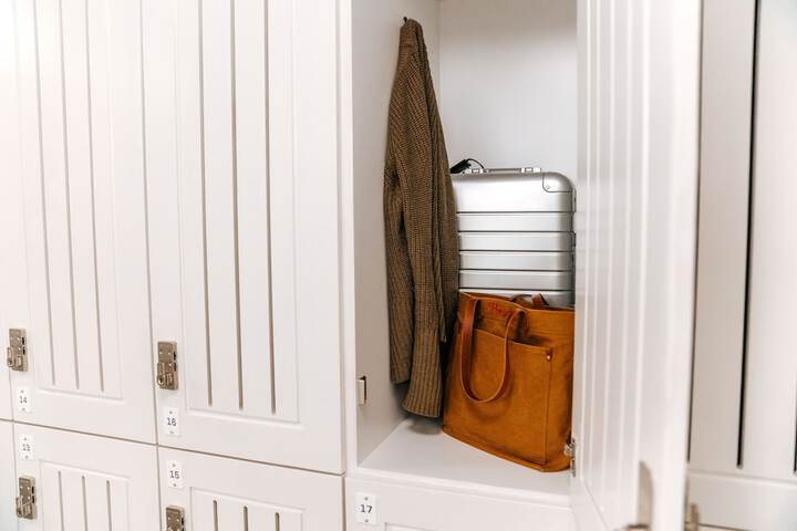 Room 8 of 29