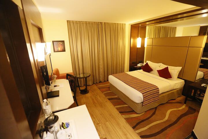 Room 11 of 52
